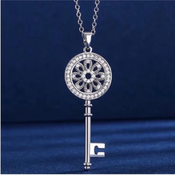 Jewelry - Women’s Silver Plated Key Shaped Cubic Zircon Necklace Flower Dainty Office